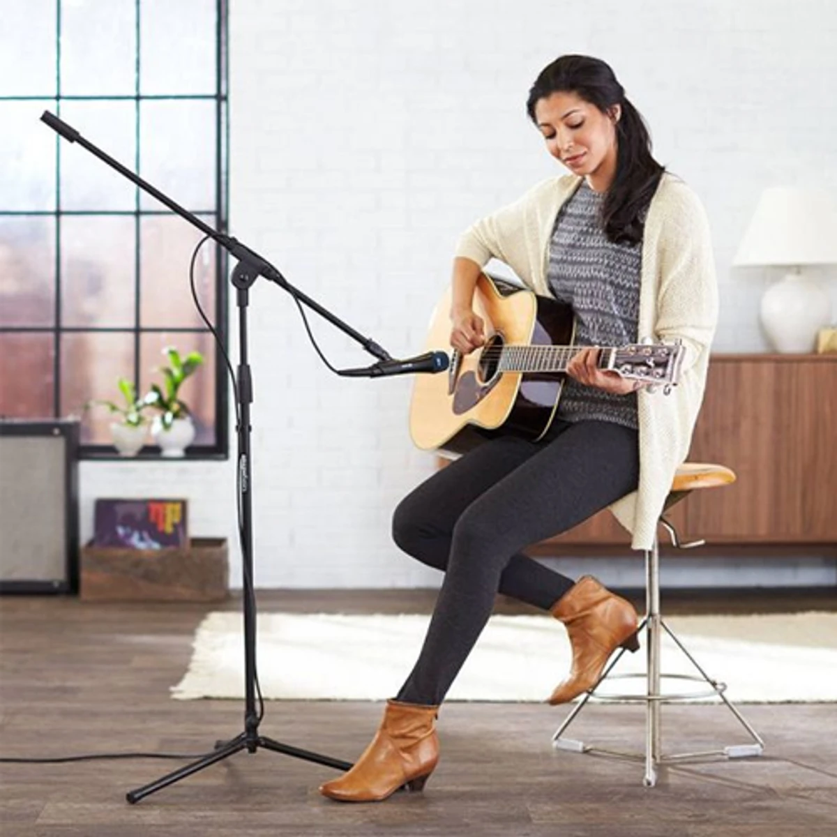 Microphone Stand With Adjustable Two Microphone From Floor To Standing Position (LW-38)